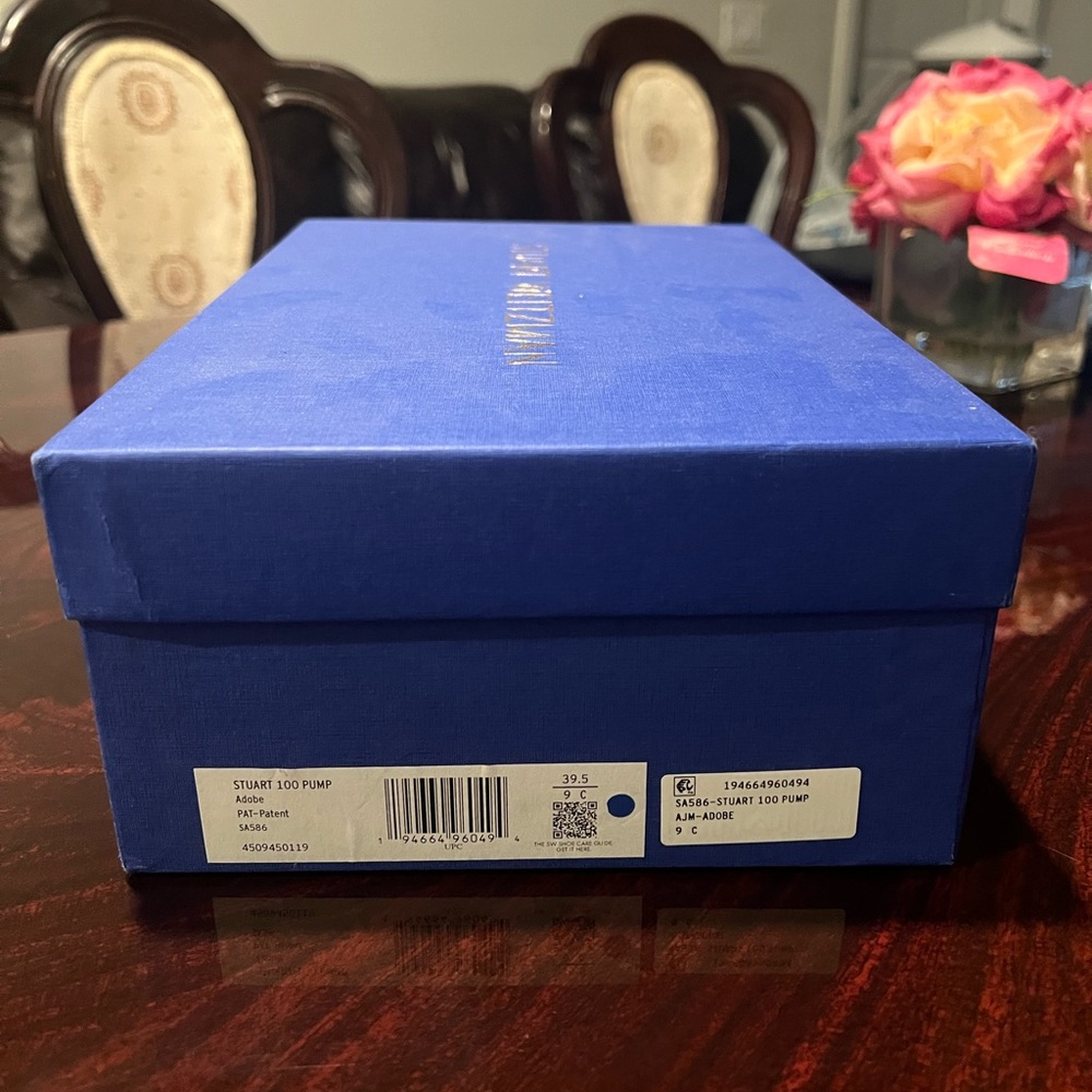 Stuart Weitzman Patent 100 pump Shoes with original SW bag and box. Worn once
